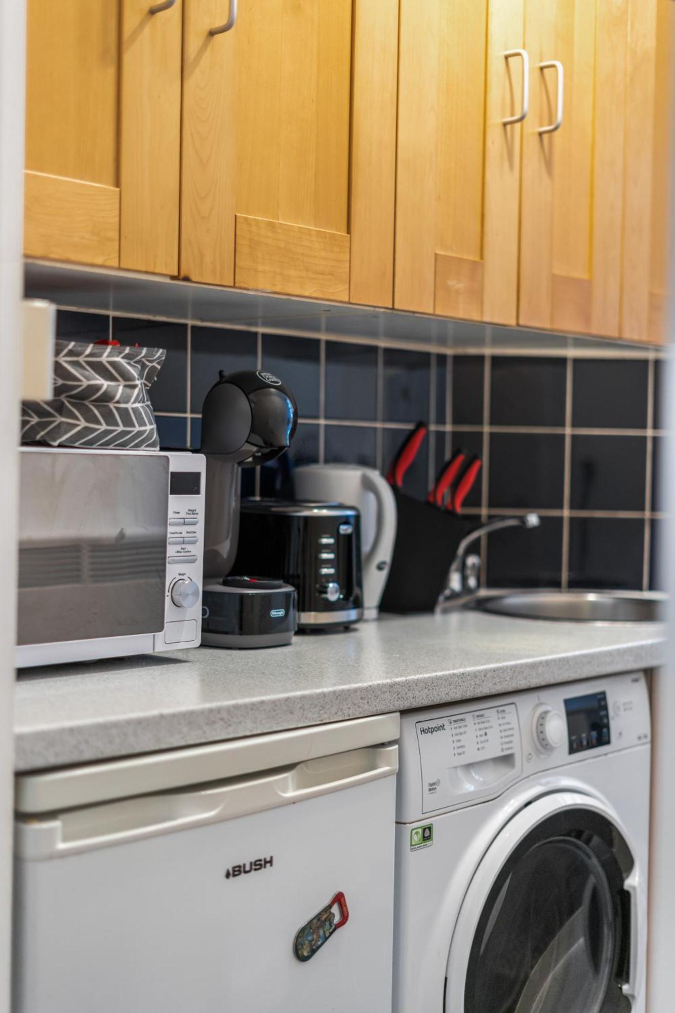 Chic Urban Retreat 1 Bedroom Gem In Covent Garden ロンドン エクステリア 写真