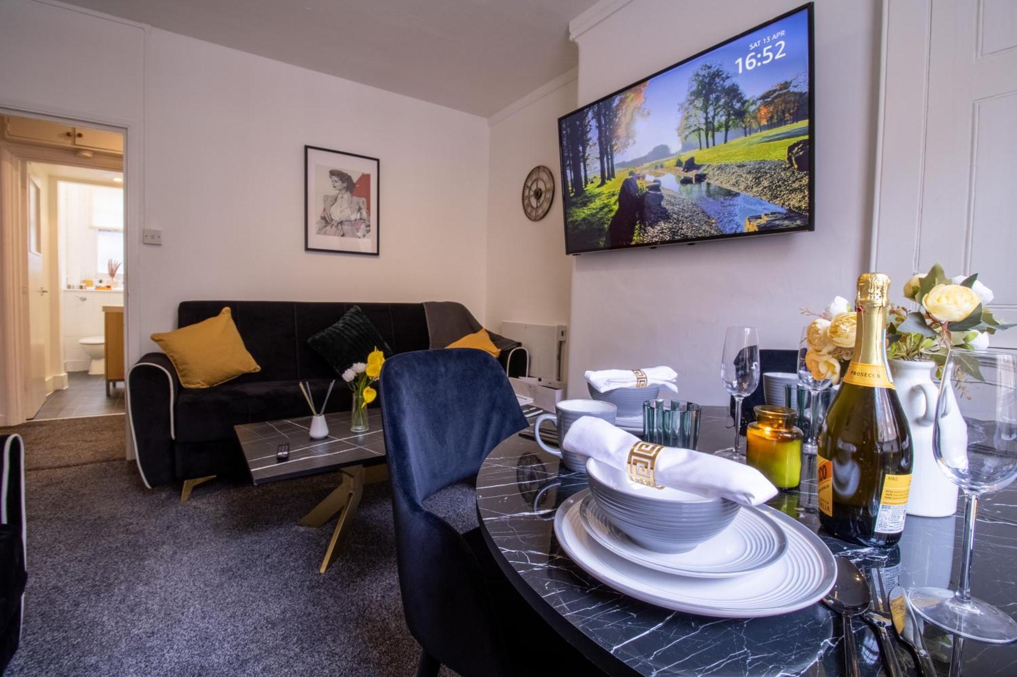 Chic Urban Retreat 1 Bedroom Gem In Covent Garden ロンドン エクステリア 写真