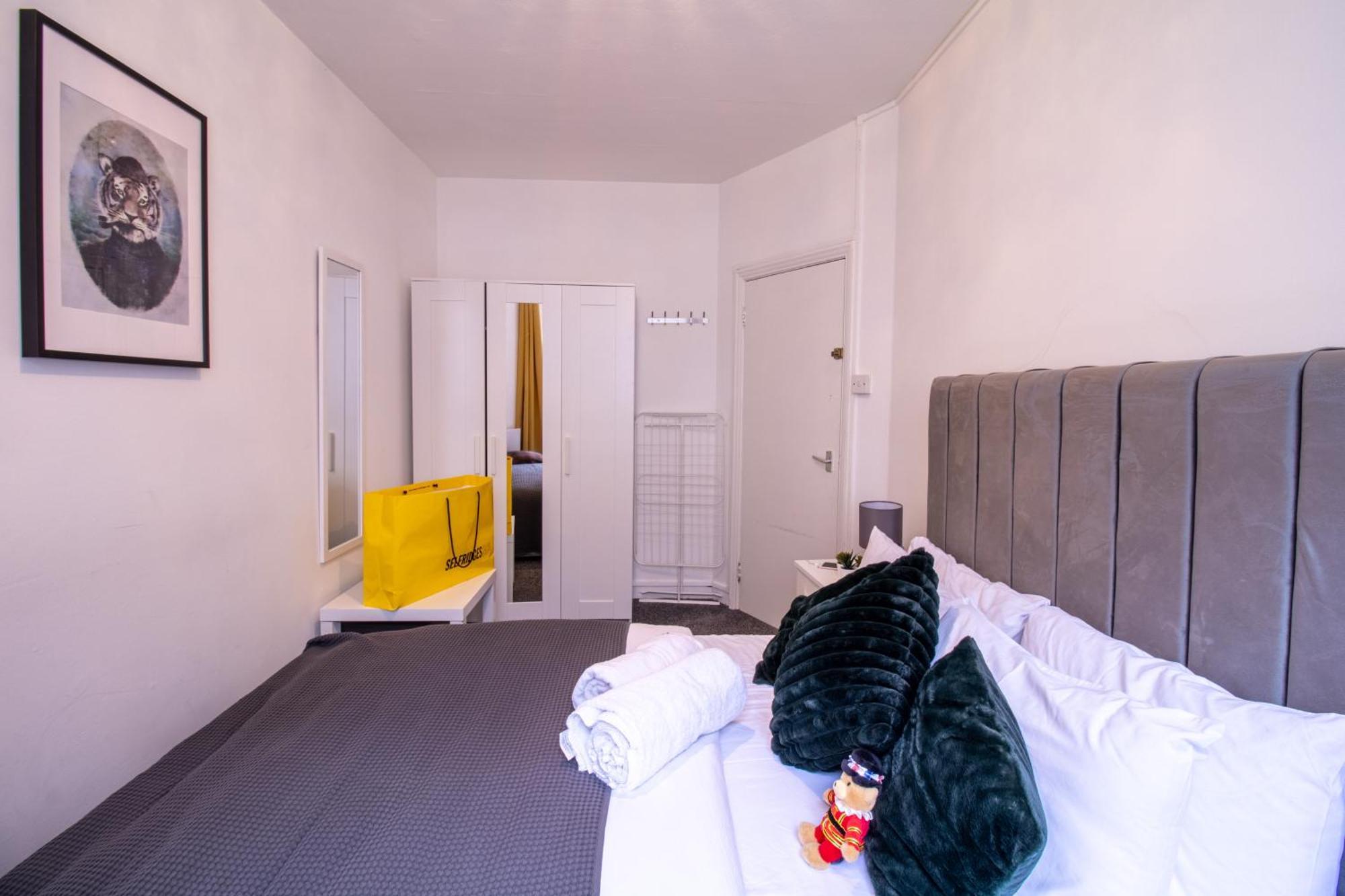 Chic Urban Retreat 1 Bedroom Gem In Covent Garden ロンドン エクステリア 写真