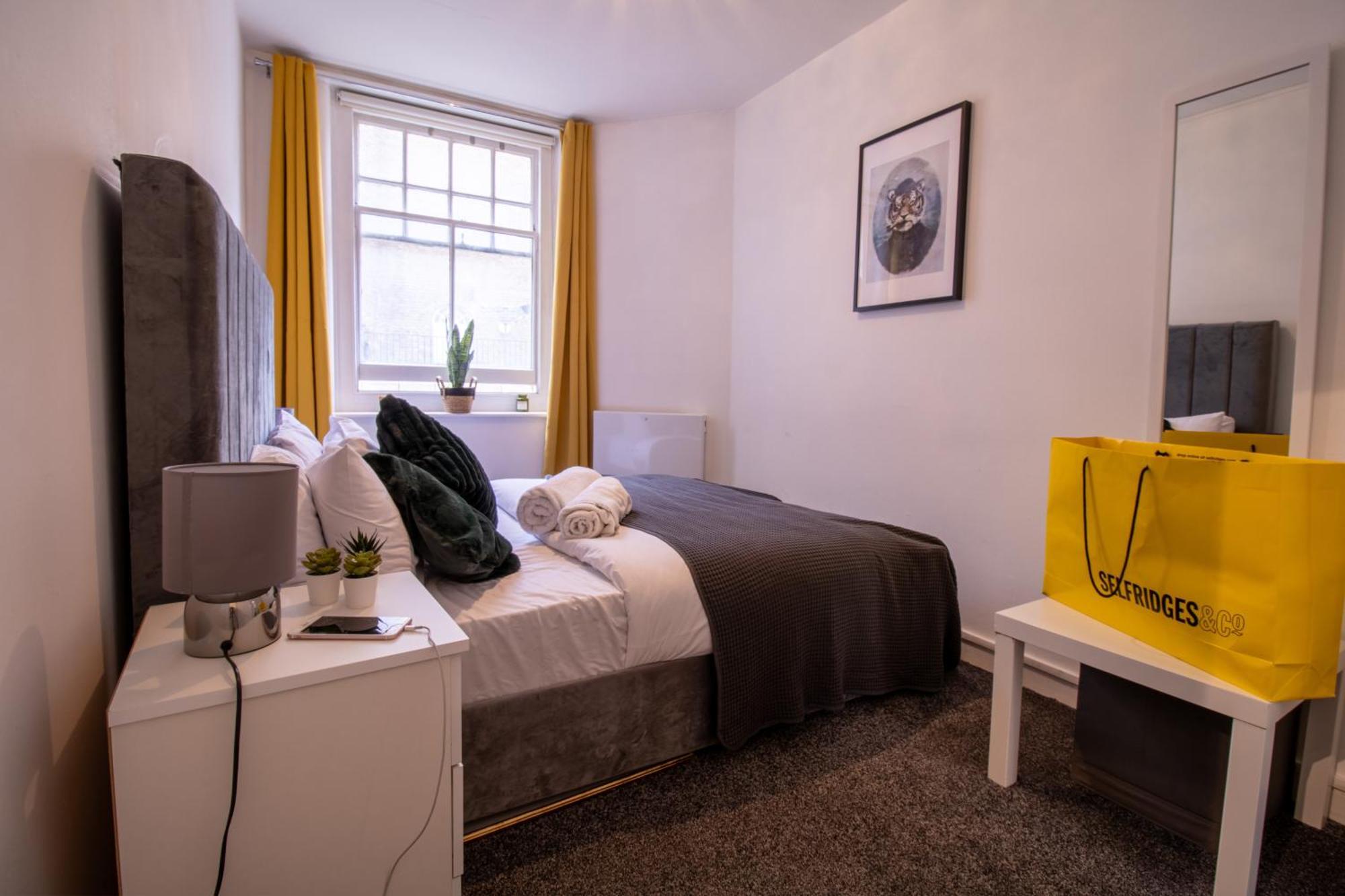 Chic Urban Retreat 1 Bedroom Gem In Covent Garden ロンドン エクステリア 写真