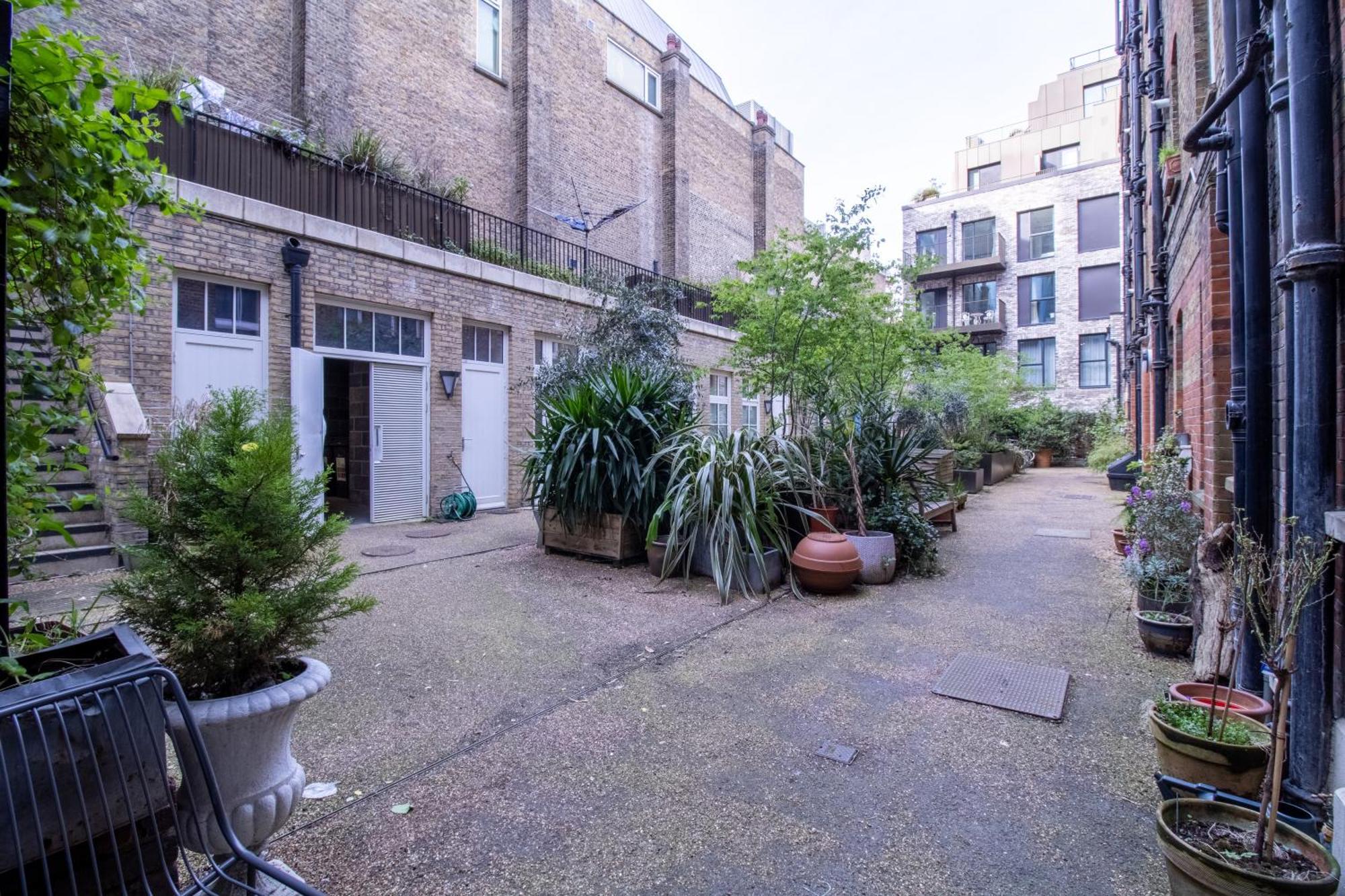 Chic Urban Retreat 1 Bedroom Gem In Covent Garden ロンドン エクステリア 写真